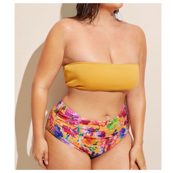 ➕Hi-Waist & Bandeau Bikini - Picture 3 of 5